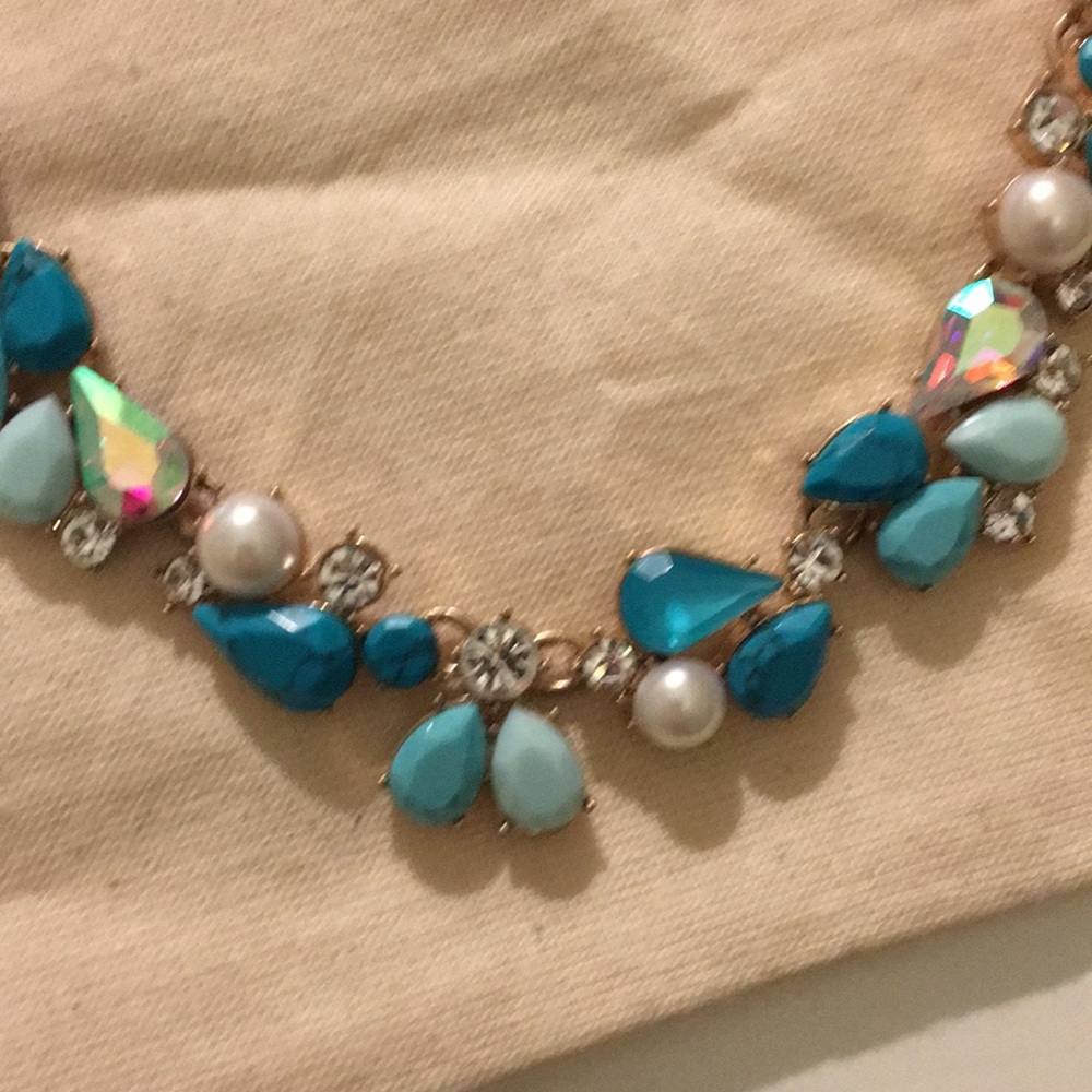NWT J Crew sparkly necklace - Picture 2 of 4